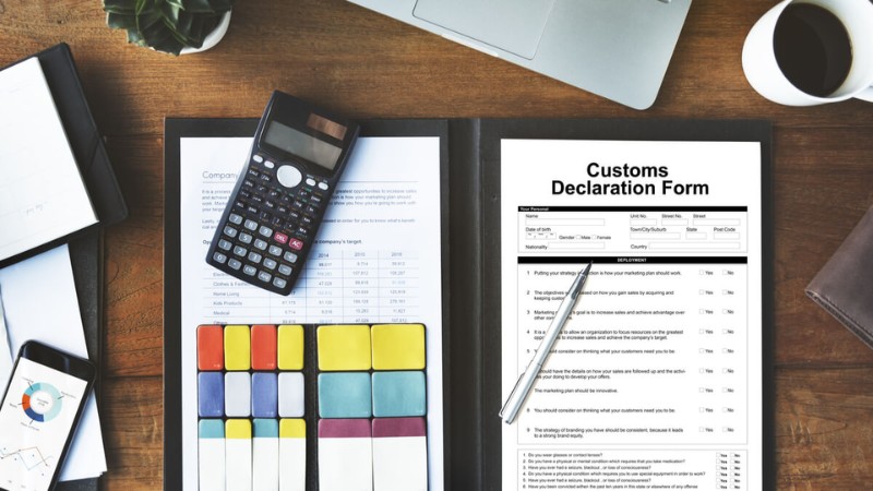 chung-tu-xuat-nhap-khau-invoice-la-gi-8