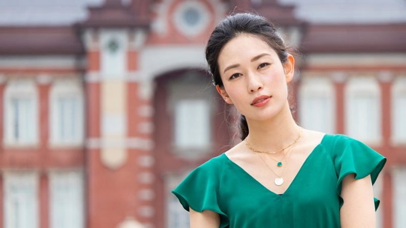 Cân nhắc về màu sắc và ánh sáng khi chọn ảnh người mẫu, ảnh chân dung