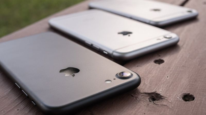 sale-model-iphone-la-gi-4