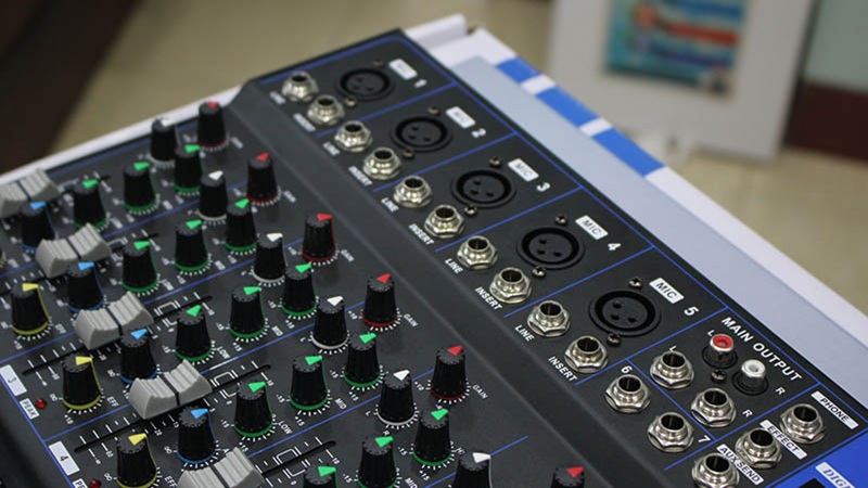 mixer-4