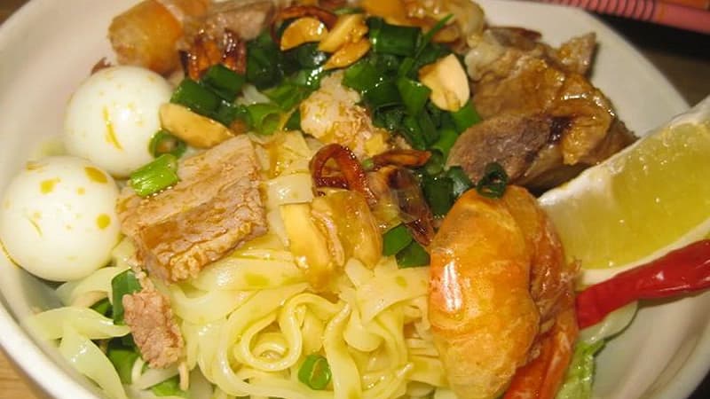 cach-nau-mi-quang-7