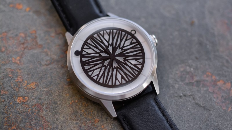 kinetic-la-gi-tim-hieu-cong-nghe-dong-ho-kinetic-6