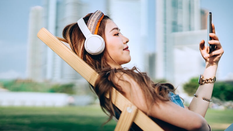 nghe-nhac-khong-loi-2